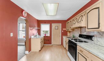 78 W 28TH St, Bayonne, NJ 07002