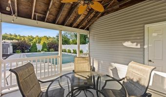 20 Stanley Ave, Berkley, MA 02779