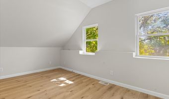 42432 N Lake Ave, Antioch, IL 60002