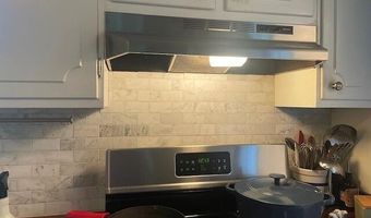 2185 Ayrshire Dr, Ann Arbor, MI 48105