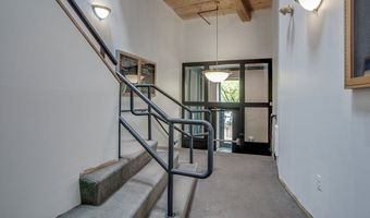 5 Market Sq 207, Amesbury, MA 01913