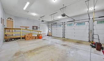 1653 Fairview Dr, Allegan, MI 49010