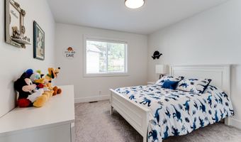 967 S 66TH Pl, Springfield, OR 97478