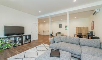 72 Lakeside Dr NW, Alloway, NJ 07461