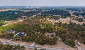 320 Rolling Bend Rd, Alvord, TX 76225