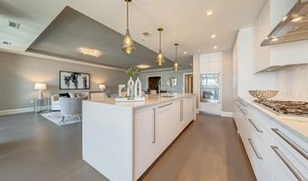 310 STRAND St 304, Alexandria, VA 22314