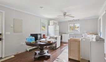 40 Park Ave, Danbury, CT 06810