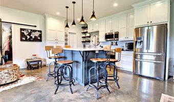13330 S Hendrix Rd, Bentonville, AR 72713