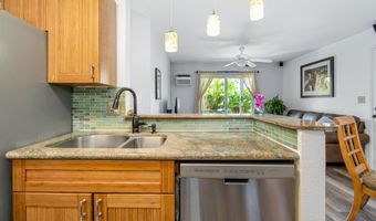 140 UWAPO Rd 39-102, Kihei, HI 96753