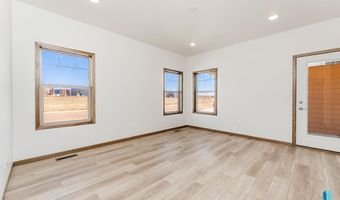 901 S Brek Ave, Brandon, SD 57005