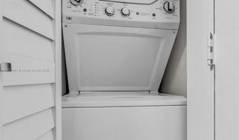 20367 W Country Club Dr L25, Aventura, FL 33180