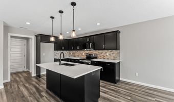 1700 Badger Ln, Auburn, IN 46706