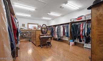 3826 Mississippi 18, Brandon, MS 39042