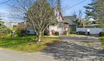 157 Riverside Dr, Augusta, ME 04330