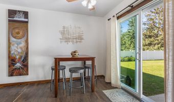 1011 NE 11th Ave, Aberdeen, SD 57401