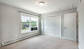 1 Estes Dr, Standish, ME 04085