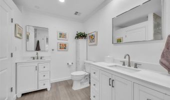 2305 EDGEWATER Dr 1602, Orlando, FL 32804