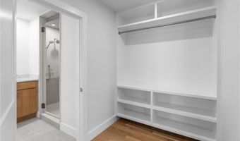 76 Warren Ave, Middletown, RI 02842