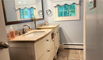 1629 Winterhaven Ave, Ashtabula, OH 44004
