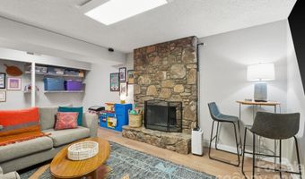 16 Chipping Green Dr, Arden, NC 28704