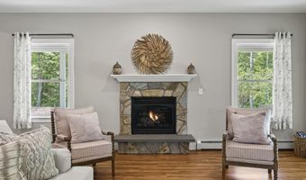 271 Red Gate Ln, Acton, ME 04001