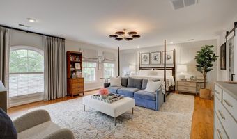 9110 WILLOW GATE Ln, Bethesda, MD 20817