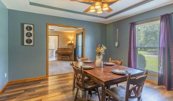 2104 Cedarcrest Ct, Arkansas City, KS 67005