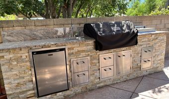 29160 Oakpath Dr, Agoura Hills, CA 91301