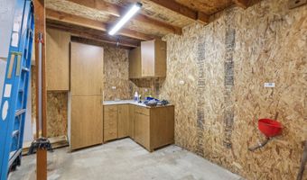 33833 NE Sunnyview Dr, Albany, OR 97322
