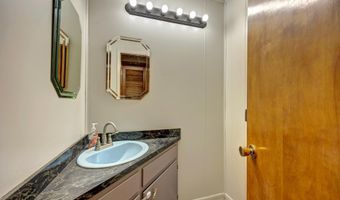 628 E Sand Hollar Rd, Bloomfield, IN 47424