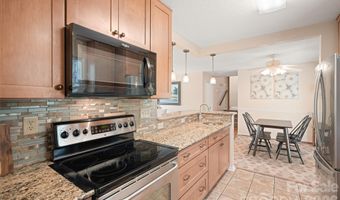 6 Mulberry Dr, Arden, NC 28704