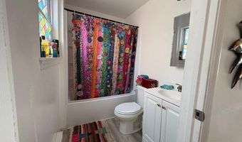 1658 W Riverside Dr, Atlantic City, NJ 08401