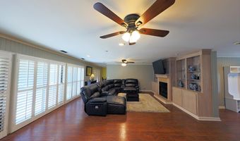 910 Pine St, Bainbridge, GA 39819