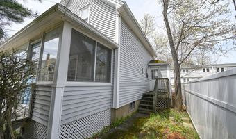 29 Pleasant St, Bar Harbor, ME 04609