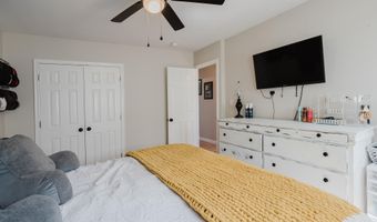 381 DUCK CREEK Pkwy, Clayton, DE 19938