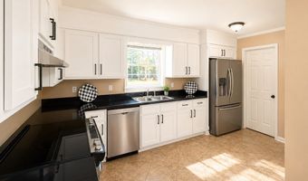 6032 Elliott Dr, Albany, GA 31705