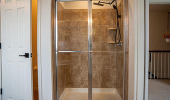 42243 CANARY GRASS Sq, Aldie, VA 20105