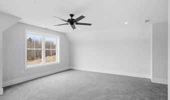 14 Stacey Ln 2, Chester, NH 03036