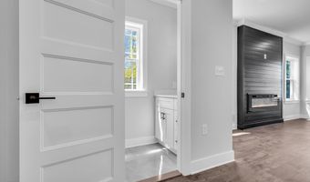 512 Seaman Ave, Beachwood, NJ 08722