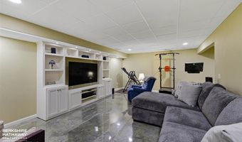 17 Patriot Dr, Cody, WY 82414