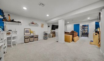 301 CHEROKEE Cir, Ambler, PA 19002