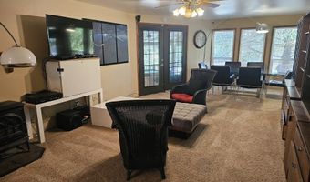 19921 WHALESHEAD Rd M4, Brookings, OR 97415