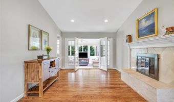 345 Norwood Cir, Ballwin, MO 63011