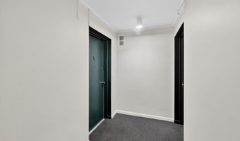4570 MACARTHUR Blvd NW 208, Washington, DC 20007