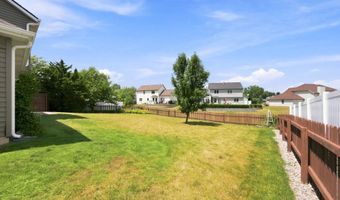 220 Yukon Pass, Auburn, IN 46706
