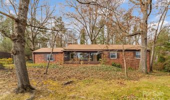 150 Lakeshore Dr, Asheville, NC 28804