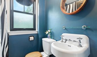333 MOUNT VERNON Ave, Alexandria, VA 22301