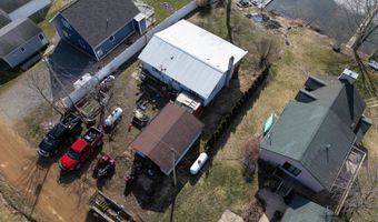 692 Lake 16 Dr, Allegan, MI 49010