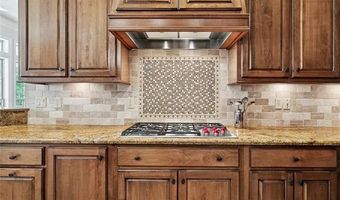 518 NORTHWOODS Dr, Abita Springs, LA 70420