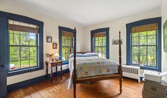 37 High St, Bradford, NH 03221